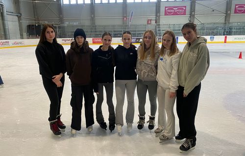 Iskolák a jégen 2026